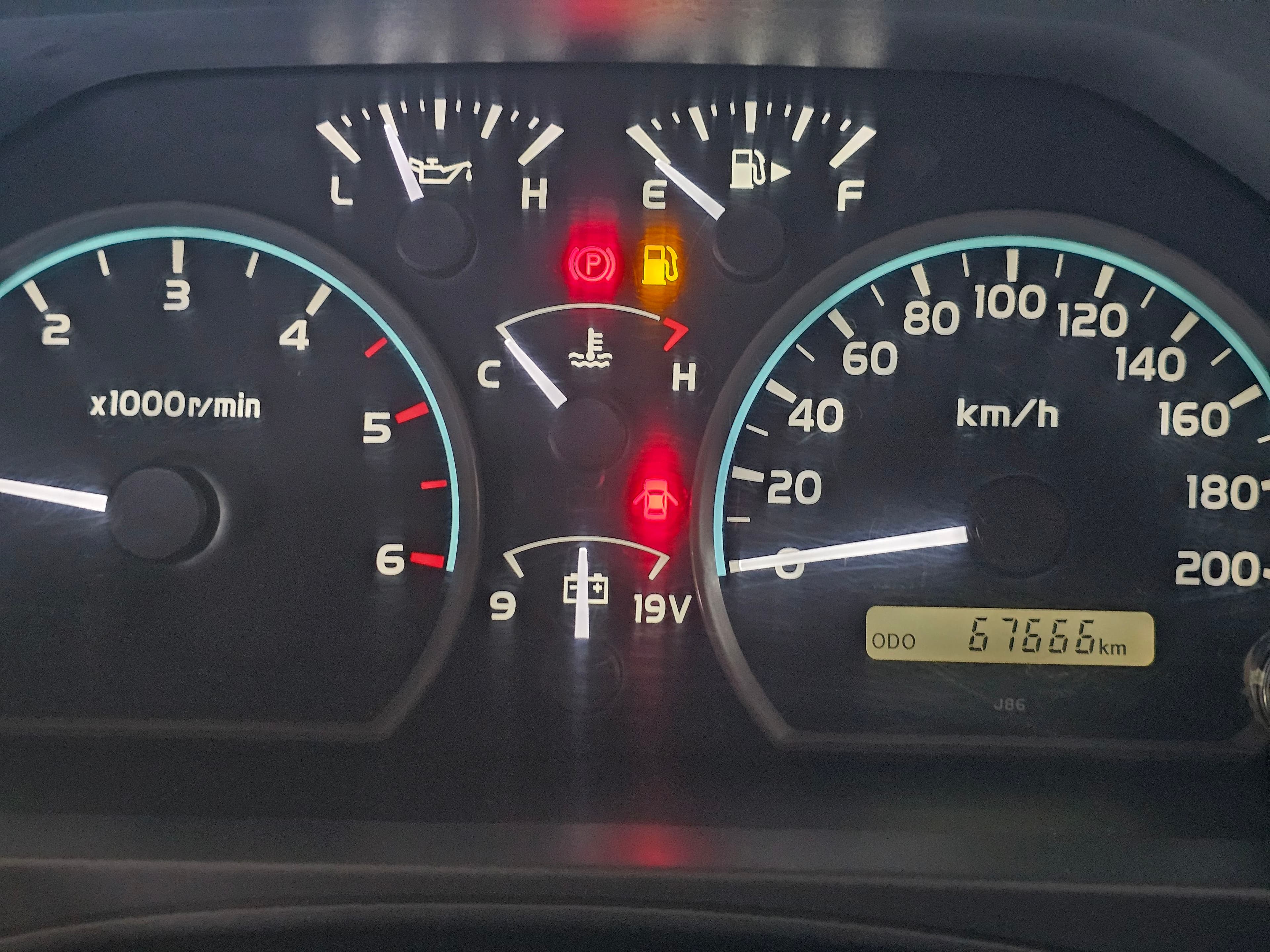 Toyota Land Cruiser 4.5 V8 Double Cab - Image 6