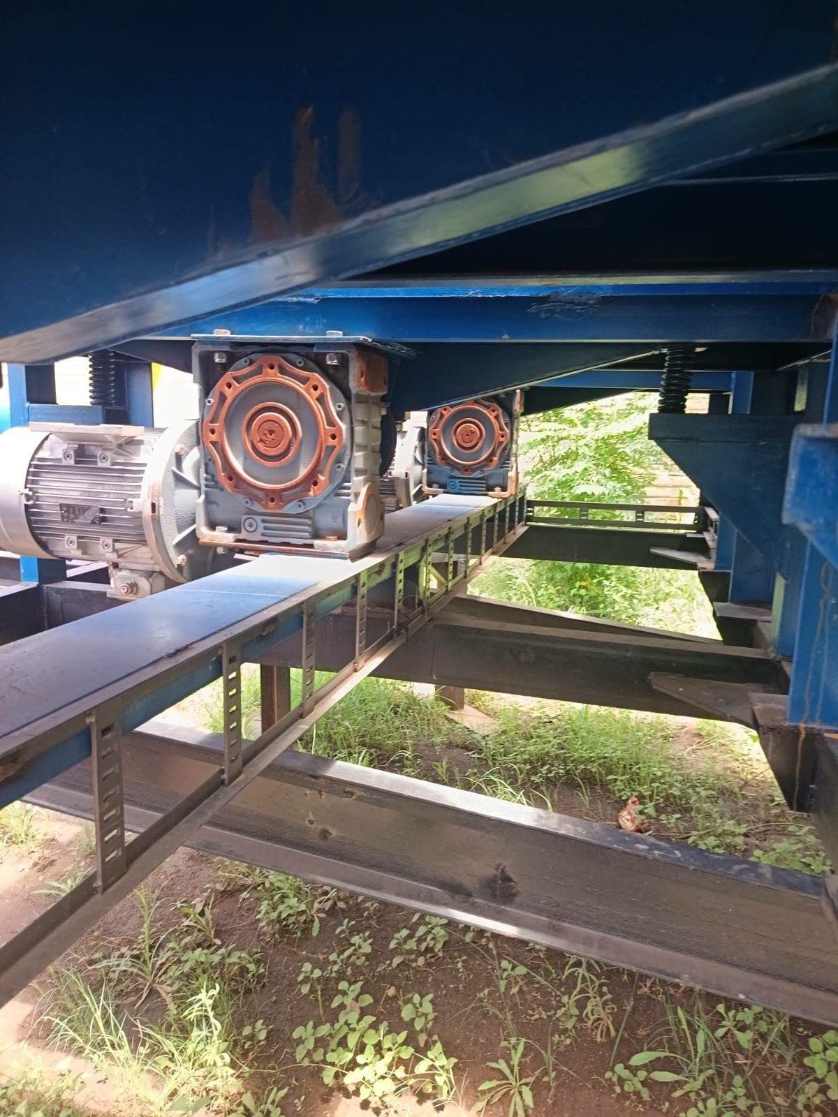 π± 125 ton Chrome washplant - Image 3